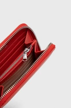 Γυναικεία Πορτοφόλια Δερμάτινο πορτοφόλι Patrizia Pepe χρώμα: κόκκινο -Φτηνός Patrizia Pepe Κατάστημα unnamed file 1318