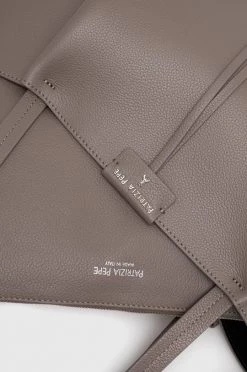 Γυναικεία Τσάντες Shopper και Tote Δερμάτινη τσάντα Patrizia Pepe καφέ -Φτηνός Patrizia Pepe Κατάστημα unnamed file 1898