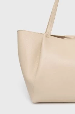 Γυναικεία Τσάντες Shopper και Tote Δερμάτινη τσάντα Patrizia Pepe μπεζ -Φτηνός Patrizia Pepe Κατάστημα unnamed file 1906