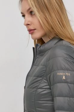 Γυναικεία Κοντά μπουφάν Μπουφάν με επένδυση από πούπουλα Patrizia Pepe χρώμα: γκρι -Φτηνός Patrizia Pepe Κατάστημα unnamed file 2105