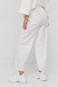 Γυναικεία Υφασμάτινα Παντελόνι Patrizia Pepe χρώμα: άσπρο -Φτηνός Patrizia Pepe Κατάστημα unnamed file 3694