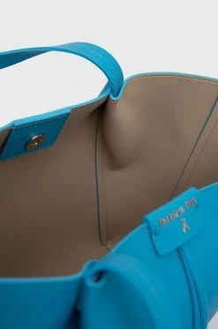 Γυναικεία Τσάντες Shopper και Tote Patrizia Pepe - Δερμάτινη τσάντα χρώμα της άμμου -Φτηνός Patrizia Pepe Κατάστημα unnamed file 4106