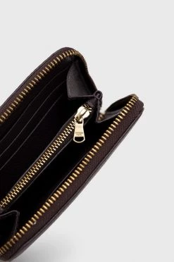 Γυναικεία Πορτοφόλια Δερμάτινο πορτοφόλι Patrizia Pepe χρώμα: μοβ 7 Γυναικεία Πορτοφόλια Δερμάτινο πορτοφόλι Patrizia Pepe χρώμα: μοβ -Φτηνός Patrizia Pepe Κατάστημα unnamed file 424