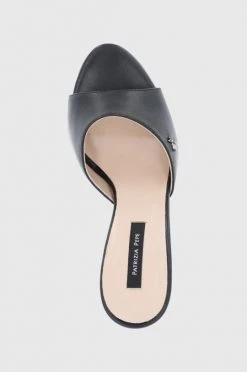 Γυναικεία Σαγιονάρες Δερμάτινες παντόφλες Patrizia Pepe χρώμα: μαύρο -Φτηνός Patrizia Pepe Κατάστημα unnamed file 4461