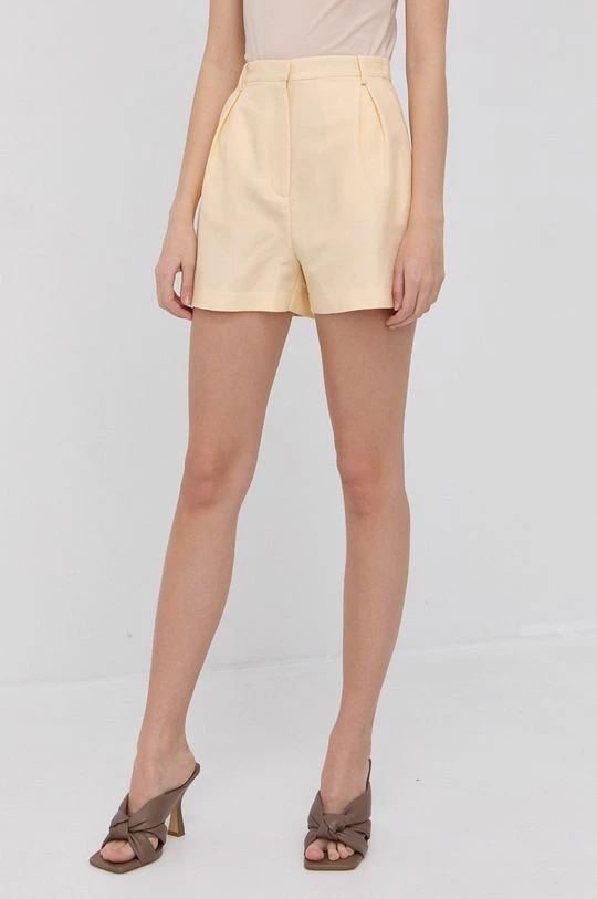 Γυναικεία Σορτς από λινό Patrizia Pepe χρώμα: κίτρινο 1 Γυναικεία Σορτς από λινό Patrizia Pepe χρώμα: κίτρινο