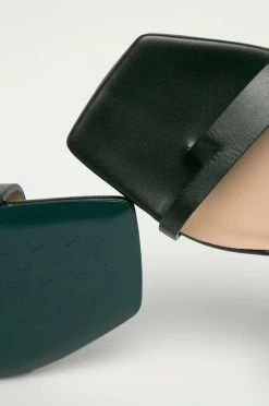 Γυναικεία Σαγιονάρες Patrizia Pepe - Δερμάτινες παντόφλες καφέ -Φτηνός Patrizia Pepe Κατάστημα unnamed file 4652